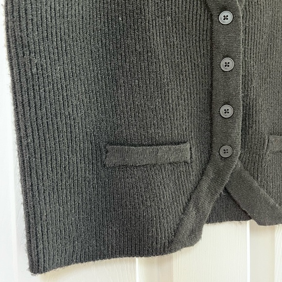 NWT Oak + Fort Button Down Vest Cardigan Black S - Picture 12 of 15